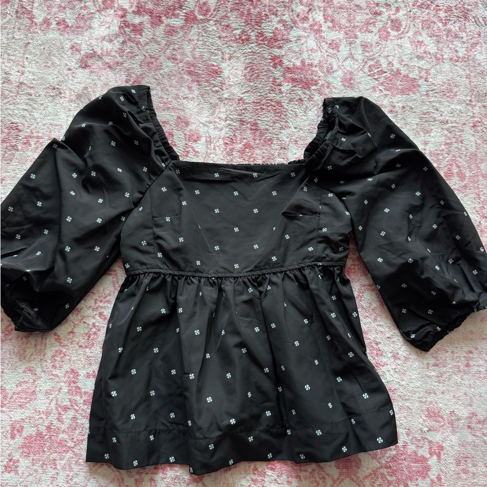 Black Square-Neck Puff Sleeve Blouse with Micro Dot Accent